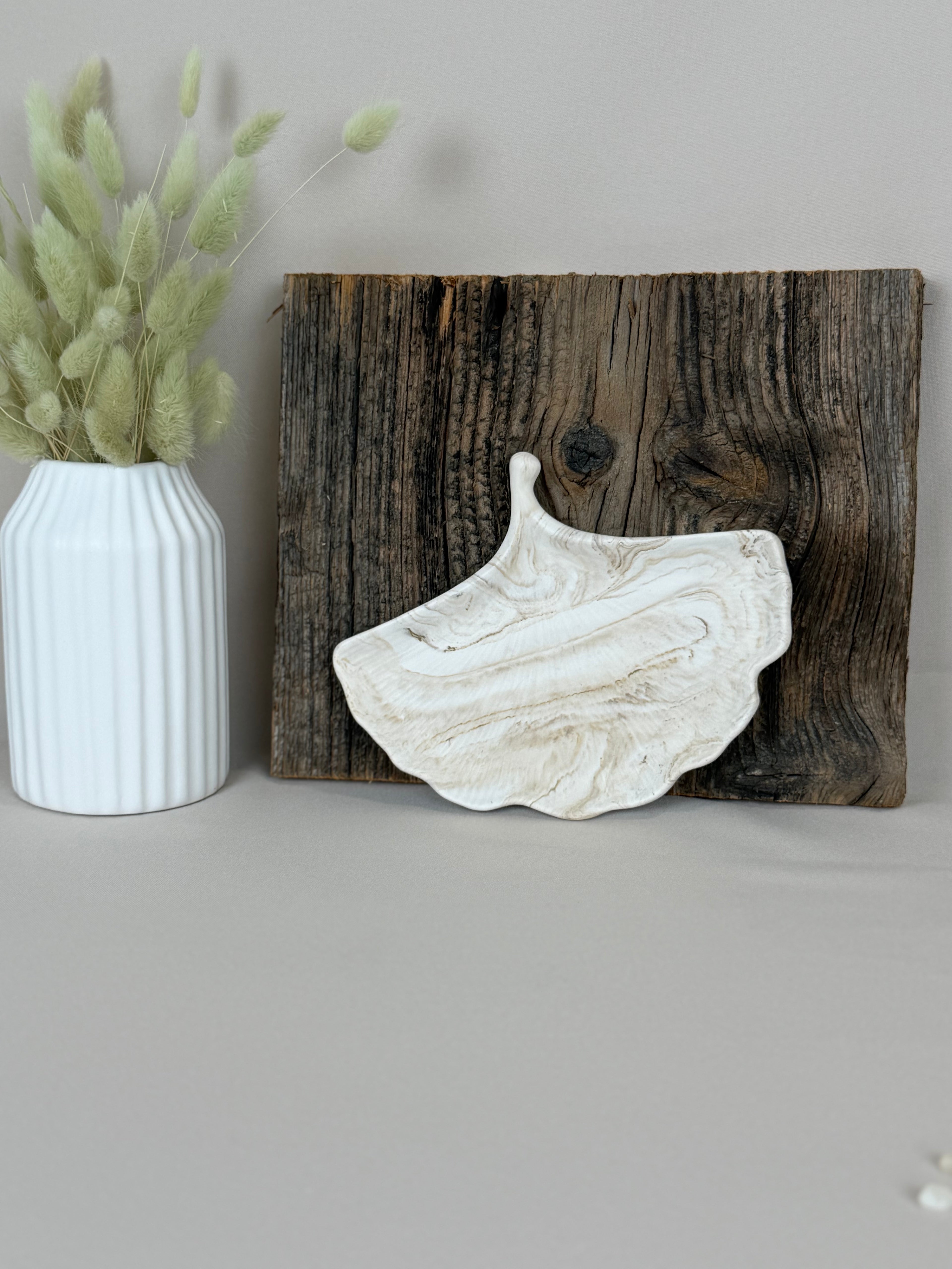GINKO – Organische Jesmonite Schale