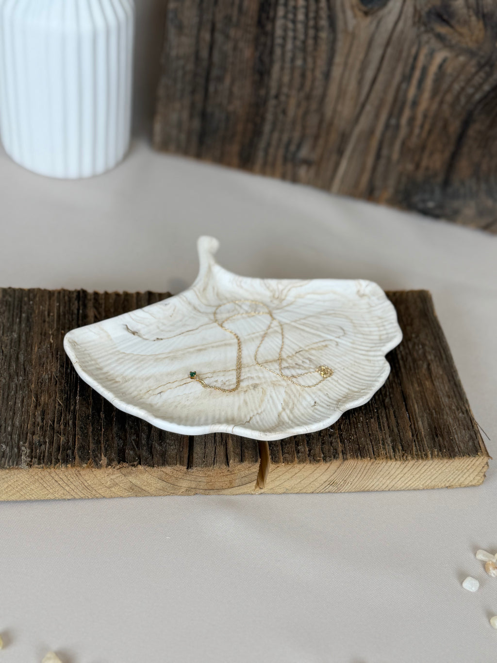 GINKO – Organische Jesmonite Schale