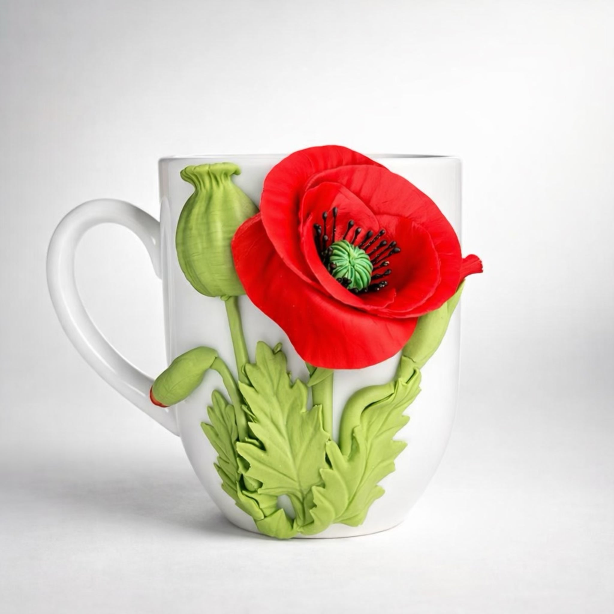 Keramiktasse mit handmodellierter 3D Mohnblume aus Polymerton