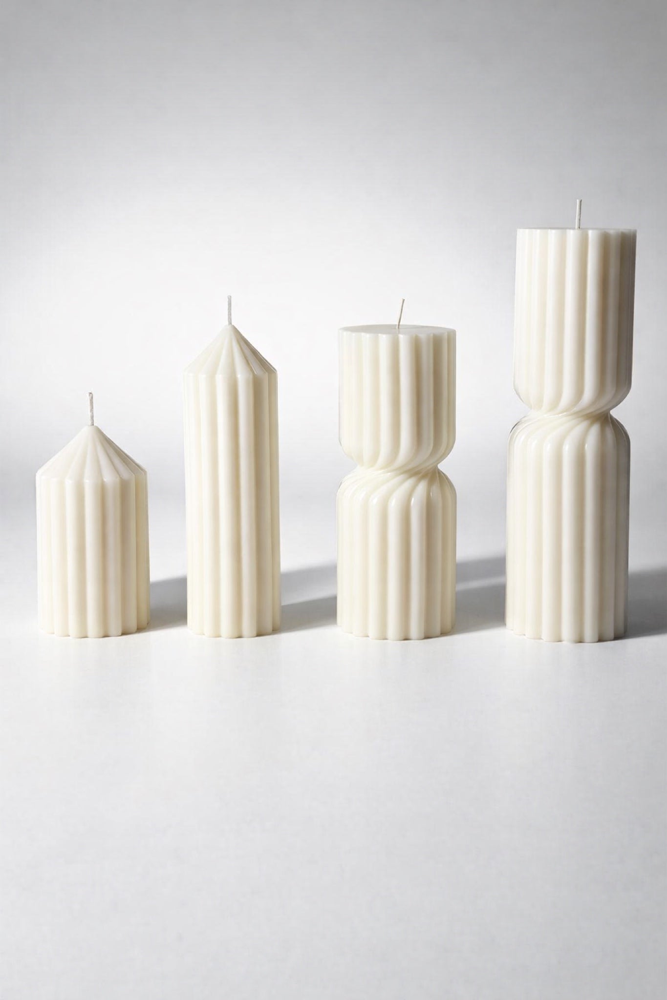 Geriffelte Kerze modern handgemacht – Deko Kerze Geschenk | Torre