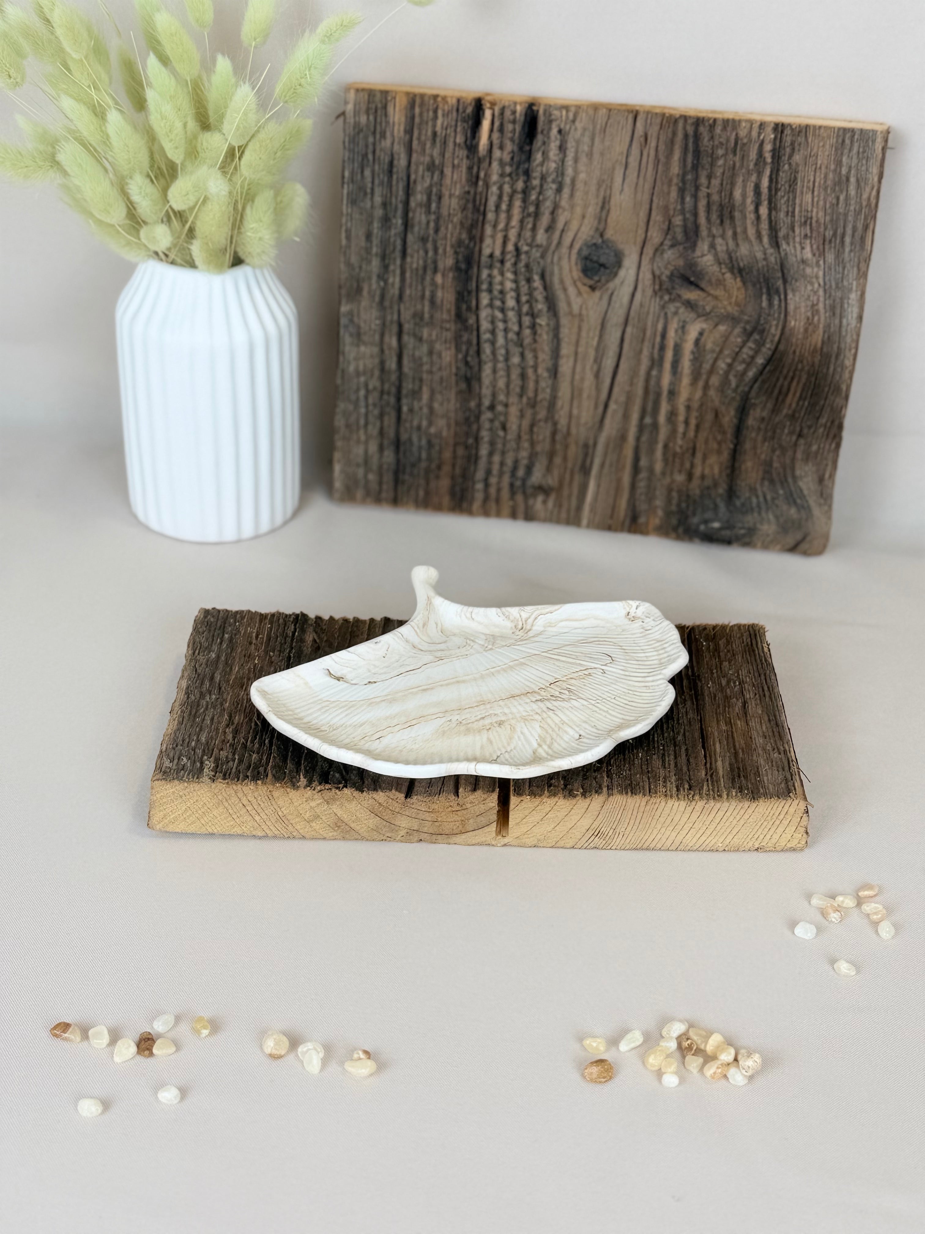GINKO – Organische Jesmonite Schale